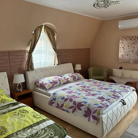 Habitación en casa particular Sárga-kék Ház Vonyarcvashegy