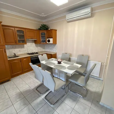 Sárga-kék Ház Habitación en casa particular